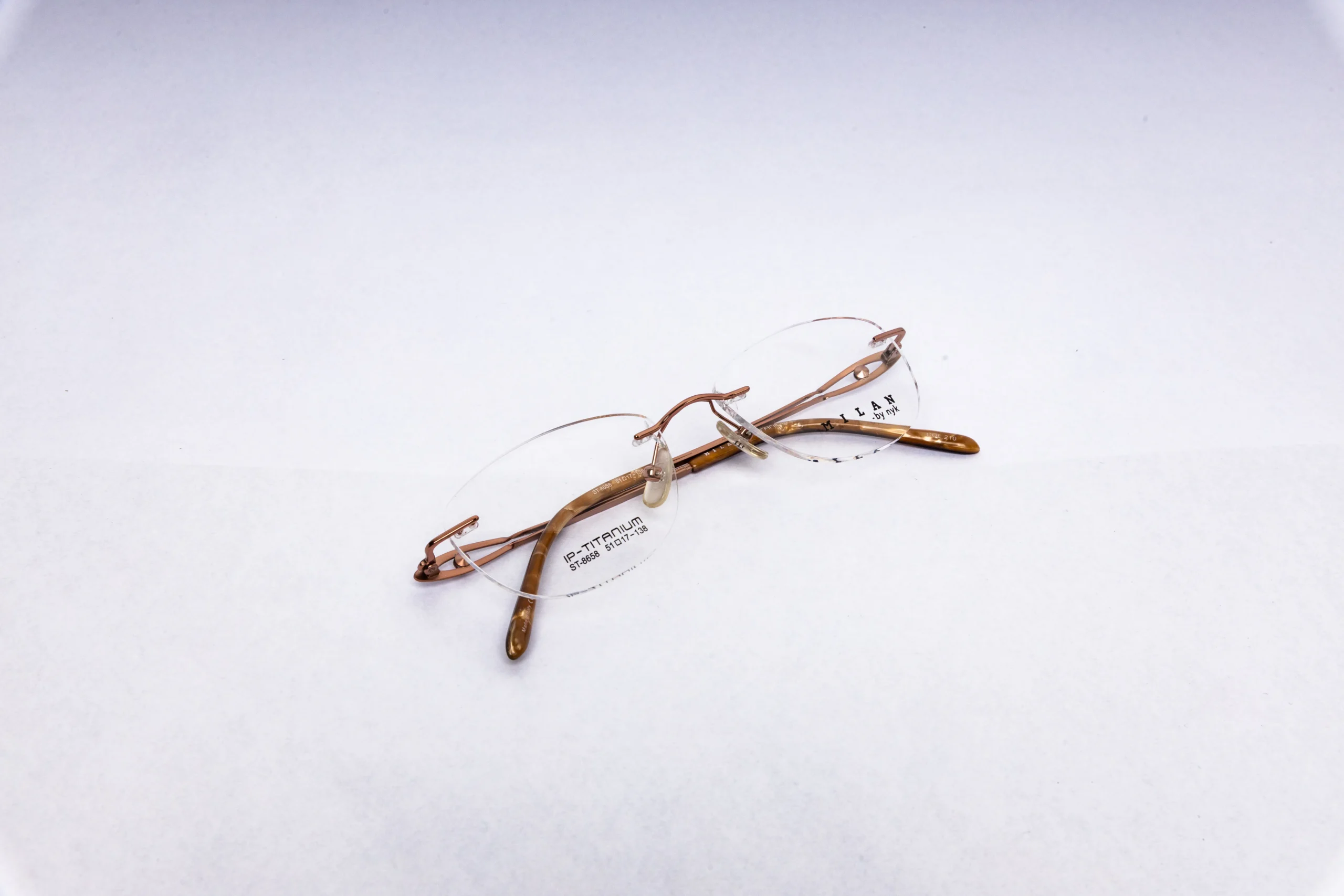 MILAMO Round Gold Eyeglasses - Image 4